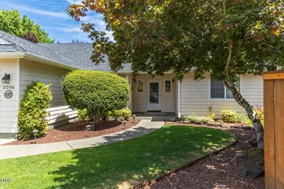 2206 Egret Court, Grants Pass, OR 97526 - Photo 1