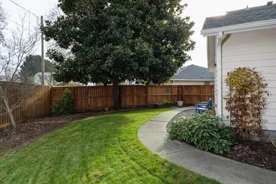 2206 Egret Court, Grants Pass, OR 97526 - Photo 29