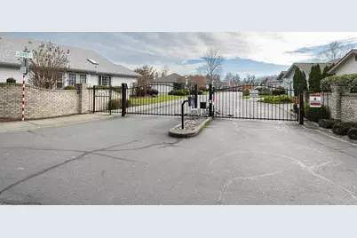 2206 Egret Court, Grants Pass, OR 97526 - Photo 3