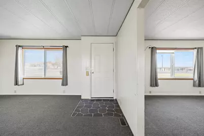 8306 Homedale Road, Klamath Falls, OR 97603 - Photo 17