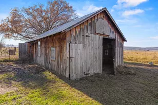 8306 Homedale Rd, Klamath Falls, OR 97603 - Photo 37