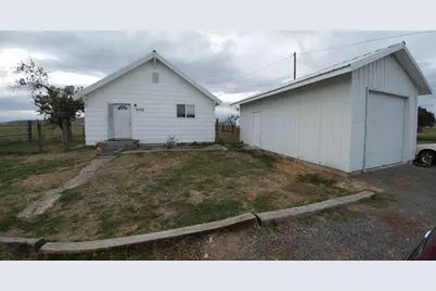 8306 Homedale Road, Klamath Falls, OR 97603 - Photo 3