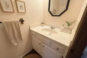 1202 Morrow Rd, Medford, OR 97504 - Photo 5