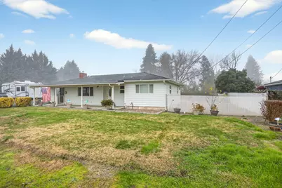 709 Lawnsdale Road, Medford, OR 97504 - Photo 5