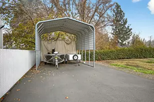 709 Lawnsdale Rd, Medford, OR 97504 - Photo 11