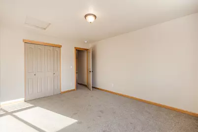 722 NE Redwood Avenue, Redmond, OR 97756 - Photo 9