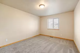 722 NE Redwood Ave, Redmond, OR 97756 - Photo 17