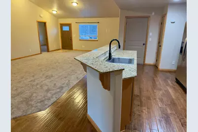 722 NE Redwood Avenue, Redmond, OR 97756 - Photo 7