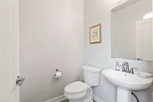 2561 NE Purcell Blvd, Bend, OR 97701 - Photo 27