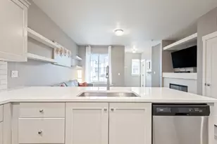 2561 NE Purcell Blvd, Bend, OR 97701 - Photo 11