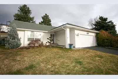 167 Peach Street, Klamath Falls, OR 97601 - Photo 3