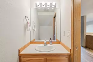 1464 SW 16th St, Redmond, OR 97756 - Photo 17