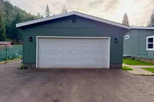 177 Savage Creek Rd, Grants Pass, OR 97527 - Photo 15