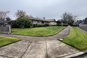 2284 Jubilant Ave, Medford, OR 97504 - Photo 35