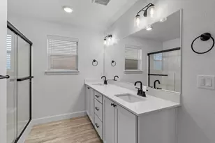 1062 NW Walnut Ave, Redmond, OR 97756 - Photo 13