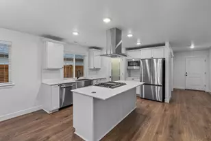 1062 NW Walnut Ave, Redmond, OR 97756 - Photo 5