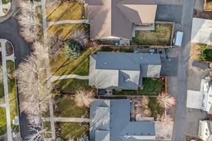 920 NW 15th St, Redmond, OR 97756 - Photo 33