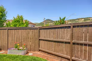 4833 Hathaway Dr, Medford, OR 97504 - Photo 39