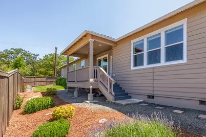 4833 Hathaway Drive, Medford, OR 97504 - Photo 37