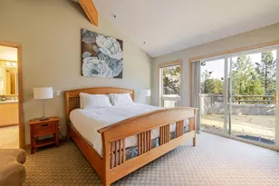 58010 Mulligan Ln, Sunriver, OR 97707 - Photo 15