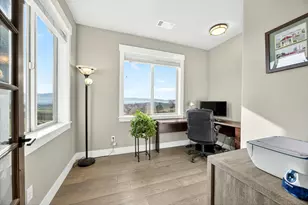 3691 Camina Dr, Medford, OR 97504 - Photo 27