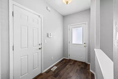 3036 Gary Drive, Medford, OR 97504 - Photo 3