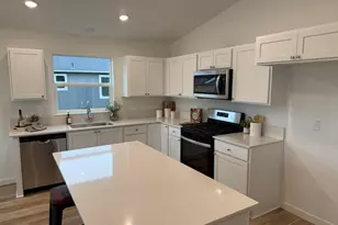 603 NE Arnold St, Madras, OR 97741 - Photo 3