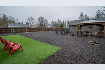 1027 Chevney Way, Shady Cove, OR 97539 - Photo 21