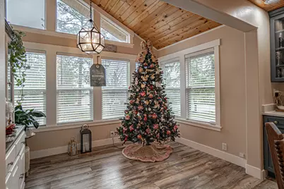 1027 Chevney Way, Shady Cove, OR 97539 - Photo 11