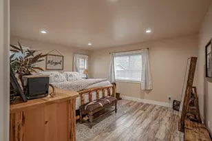 1027 Chevney Way, Shady Cove, OR 97539 - Photo 13