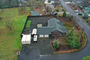 1027 Chevney Way, Shady Cove, OR 97539 - Photo 25