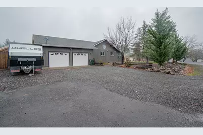 1027 Chevney Way, Shady Cove, OR 97539 - Photo 29