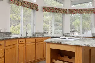 15728 Eastwind Ct, La Pine, OR 97739 - Photo 11