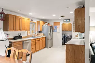 533 NW 7th St, Redmond, OR 97756 - Photo 17