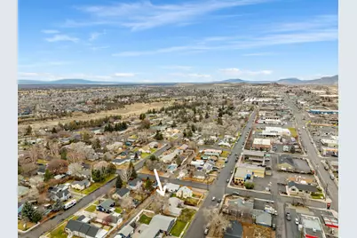 533 NW 7th Street, Redmond, OR 97756 - Photo 7