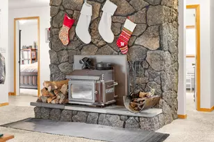 533 NW 7th St, Redmond, OR 97756 - Photo 9