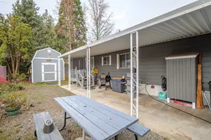1113 Lee Roze Ln, Grants Pass, OR 97527 - Photo 23