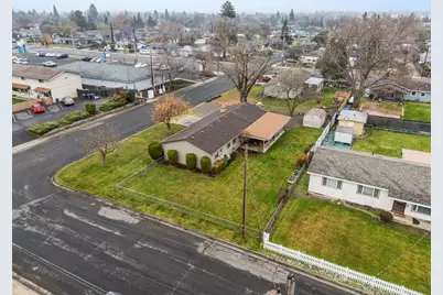 2009 Grandview Avenue, Medford, OR 97504 - Photo 27