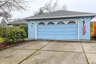 125 Meadow View Dr, Phoenix, OR 97535 - Photo 5