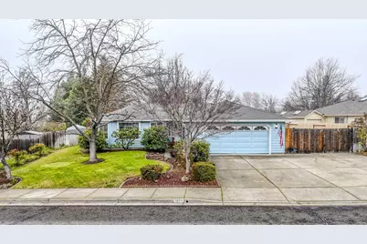 125 Meadow View Drive, Phoenix, OR 97535 - Photo 1