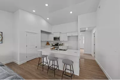 435 NW Monte Vista Avenue #121, Madras, OR 97741 - Photo 7