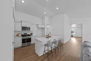 435 NW Monte Vis Ave, Madras, OR 97741 - Photo 5