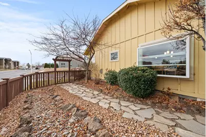 20292 Halfway Road, Bend, OR 97703 - Photo 43