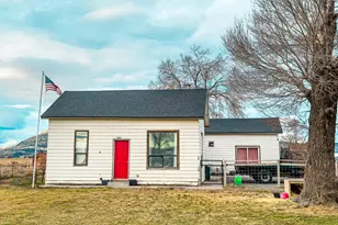 22111 Hwy 39, Merrill, OR 97633 - Photo 1