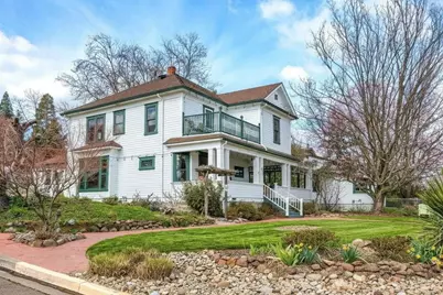 451 N Main Street, Ashland, OR 97520 - Photo 1