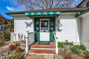 451 N Main St, Ashland, OR 97520 - Photo 39
