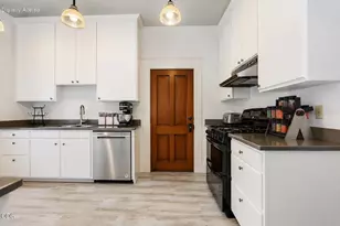 451 N Main St, Ashland, OR 97520 - Photo 13