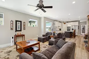 1250 29th St, Hood River, OR 97031 - Photo 13