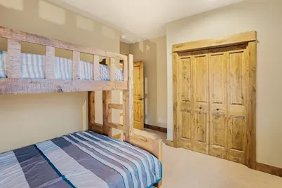 61363 Wild Rapids Drive, Bend, OR 97702 - Photo 23