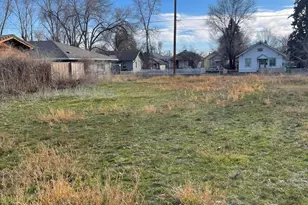 Vine Ave, Klamath Falls, OR 97601 - Photo 1